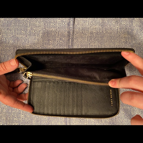 Black Tori Burch Wallet - Picture 3 of 8